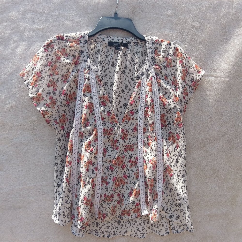Floral flowy shirt